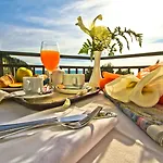 Hotel Serapo