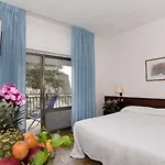 Serapo Hotel 3*