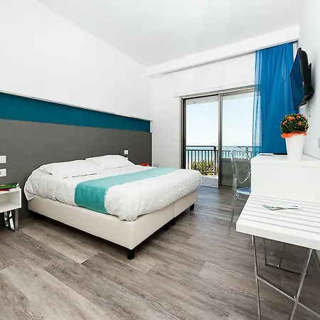 Serapo Hotel 3*