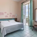 Serapo Ξενοδοχείο