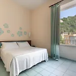 塞拉普酒店