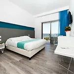 Serapo Hotel 3*