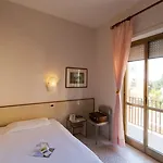 Serapo 3*