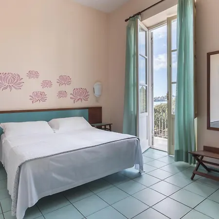 Serapo Hotell