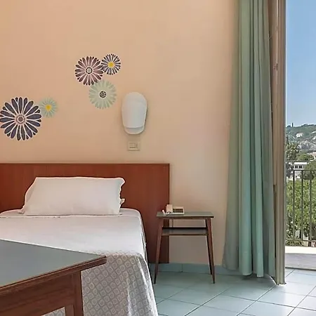 Serapo Hotel 3*